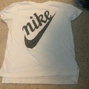 Nike tshirt